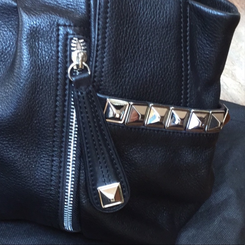 B.Makowsky genuine black leather handbag EUC - Picture 5 of 7